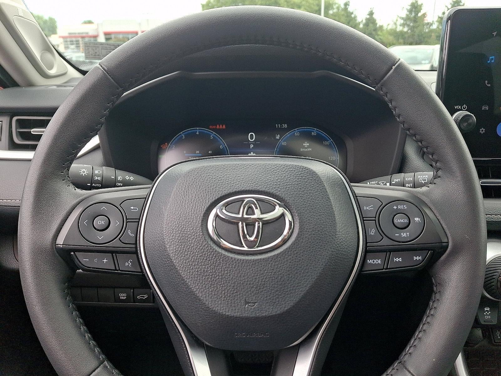 2025 Toyota RAV4 Limited AWD (GS)