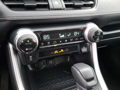 2025 Toyota RAV4 XLE AWD (Natl)