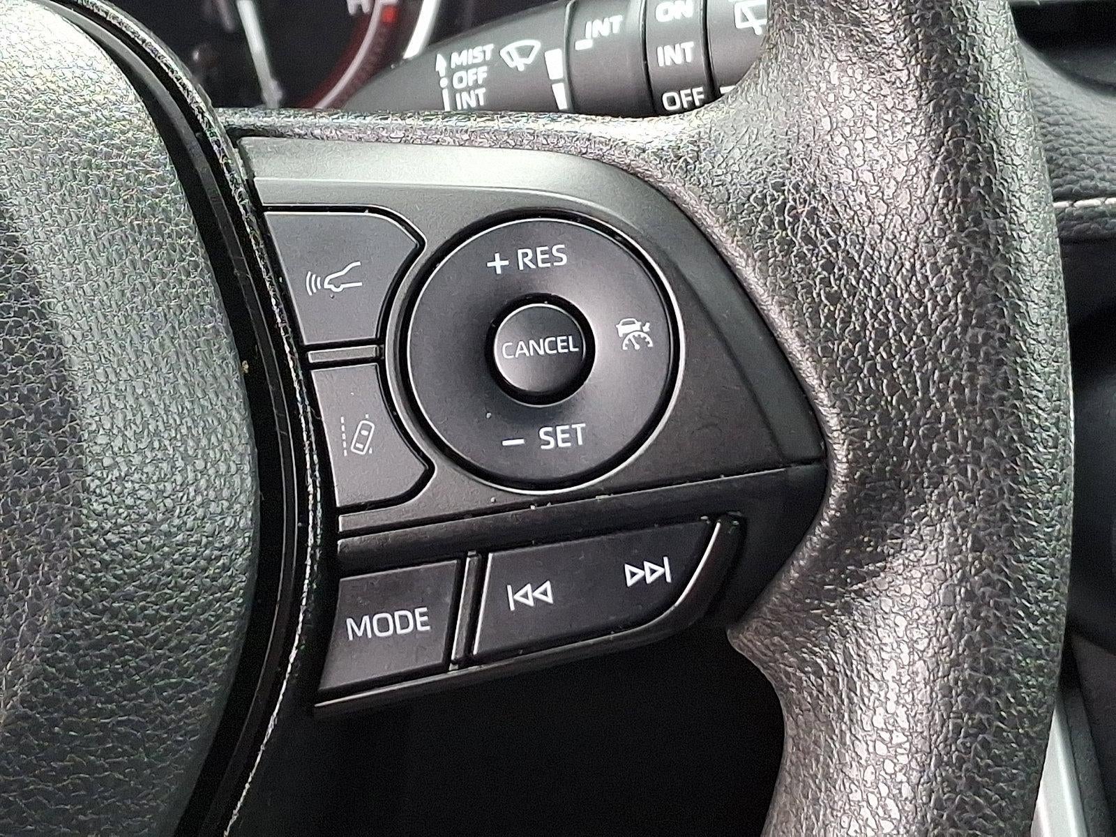 2025 Toyota RAV4 XLE AWD (Natl)