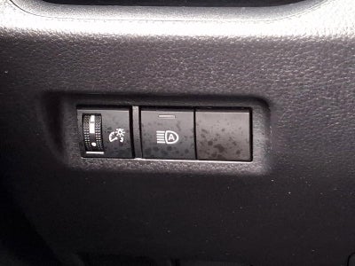 2025 Toyota RAV4 XLE AWD (Natl)