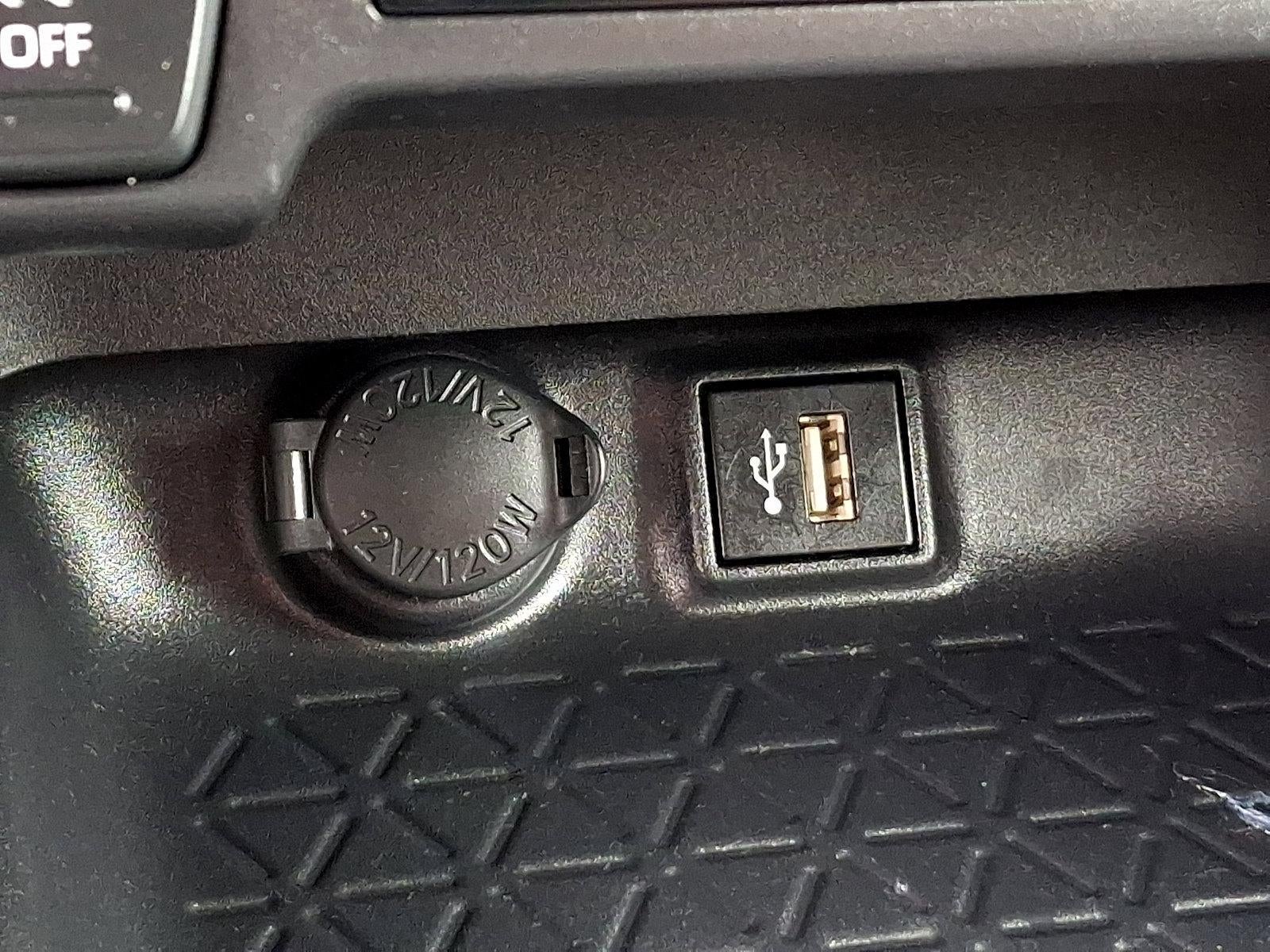 2025 Toyota RAV4 XLE AWD (Natl)