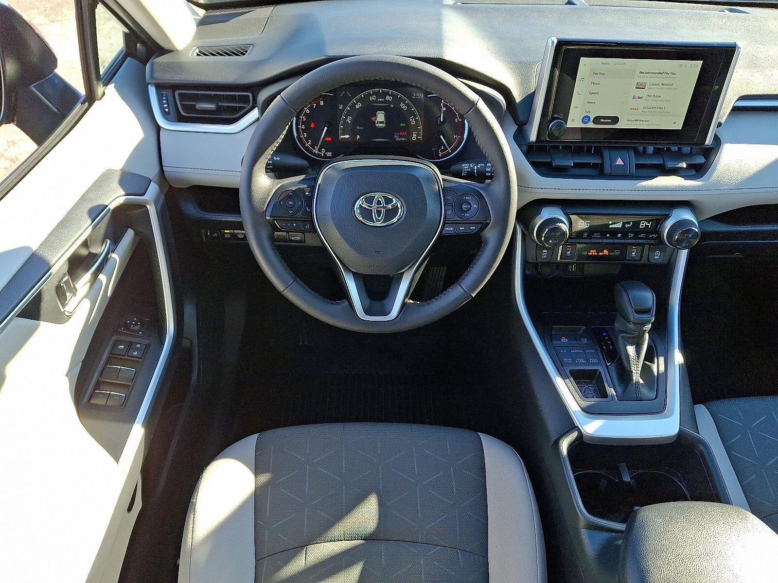 2025 Toyota RAV4 XLE AWD (Natl)