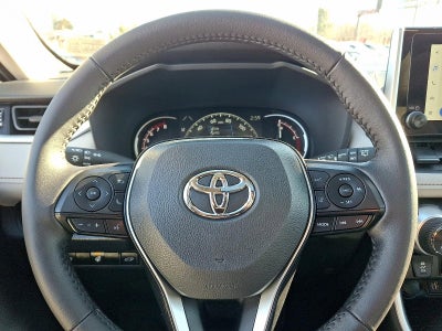2025 Toyota RAV4 XLE AWD (Natl)