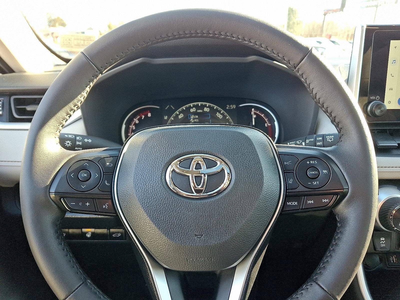 2025 Toyota RAV4 XLE AWD (Natl)