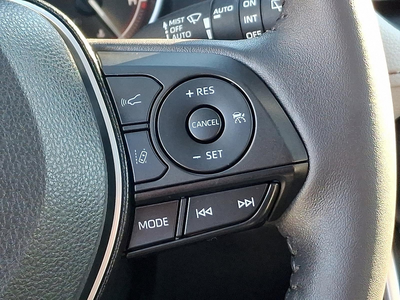 2025 Toyota RAV4 XLE AWD (Natl)