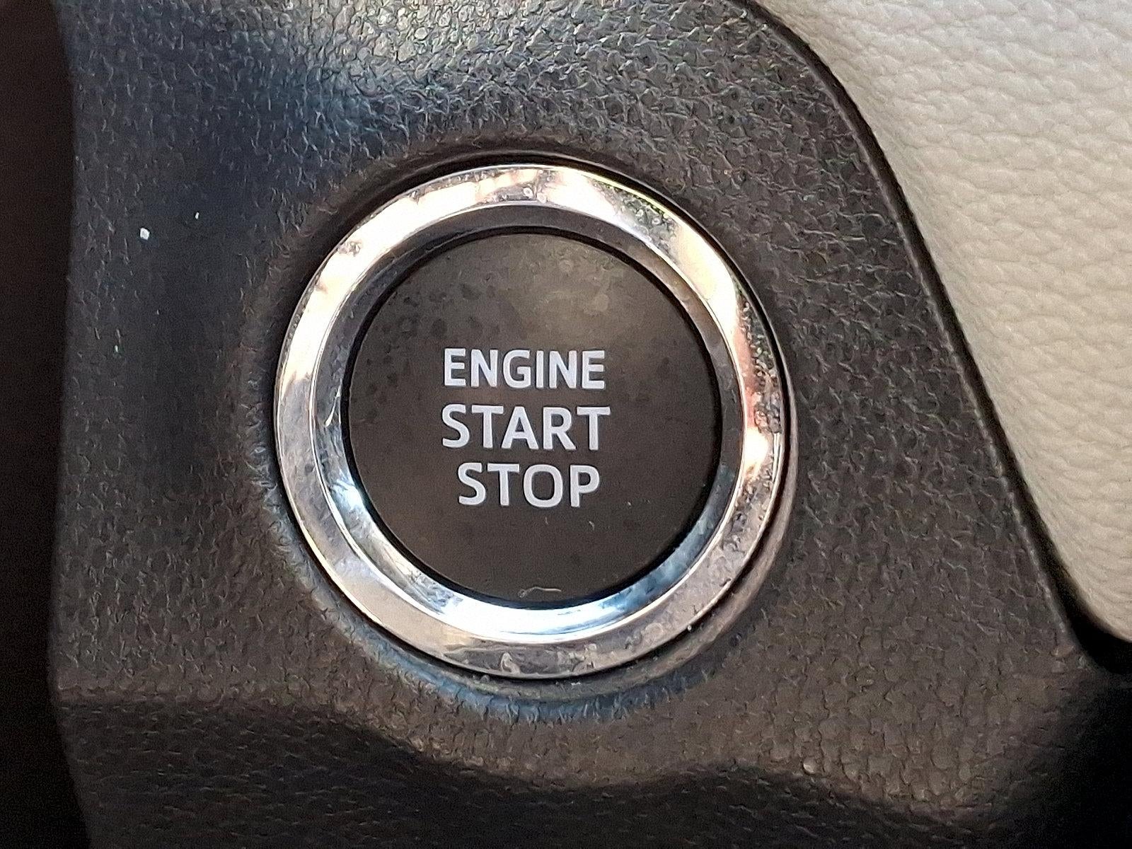 2025 Toyota RAV4 XLE AWD (Natl)