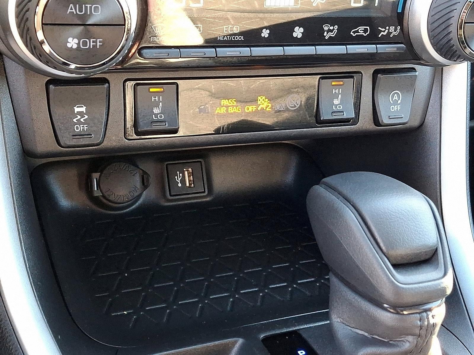 2025 Toyota RAV4 XLE AWD (Natl)