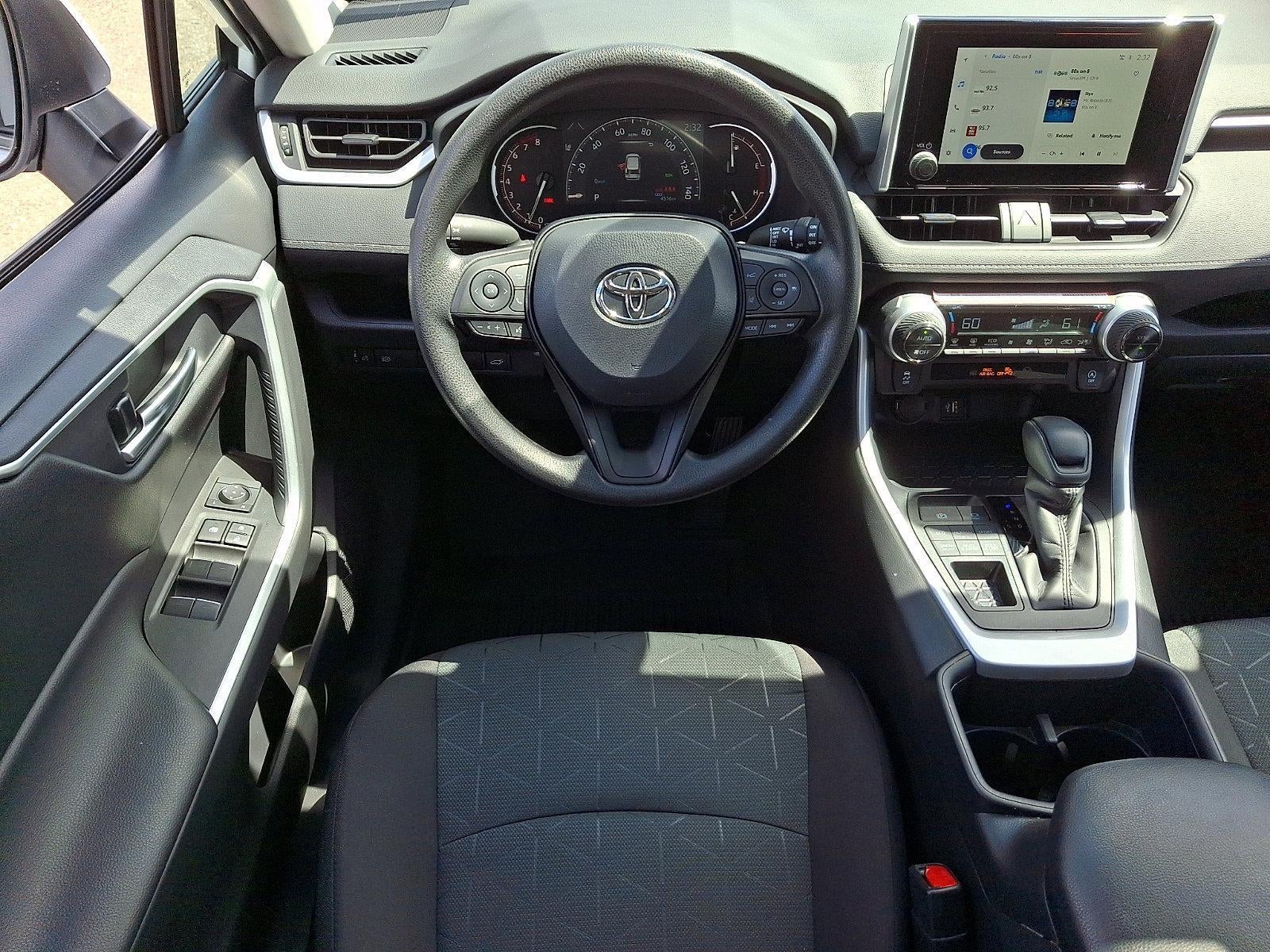 2025 Toyota RAV4 XLE AWD (Natl)