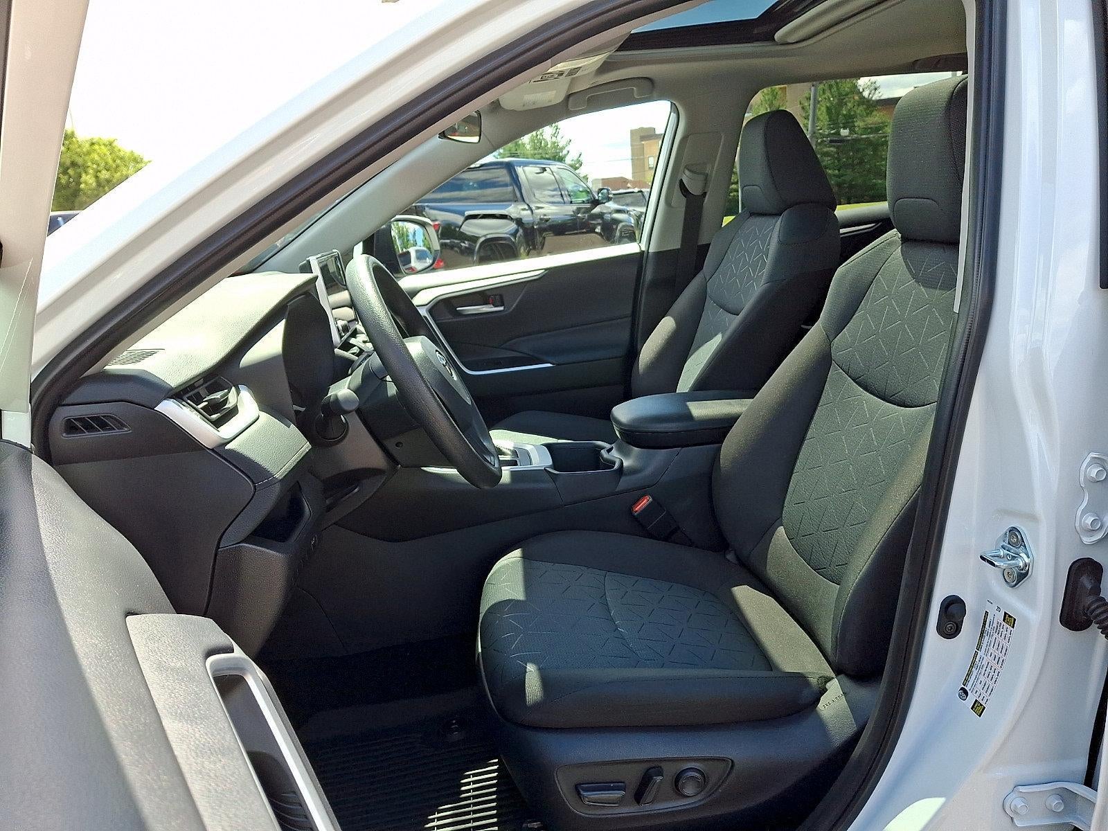 2025 Toyota RAV4 XLE AWD (Natl)