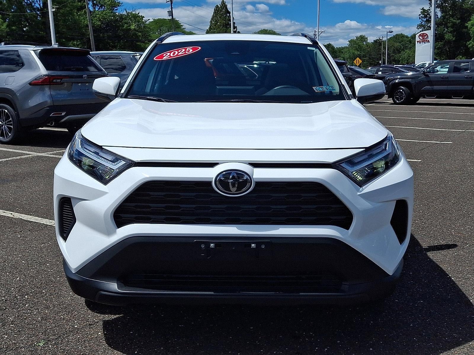 2025 Toyota RAV4 XLE AWD (Natl)