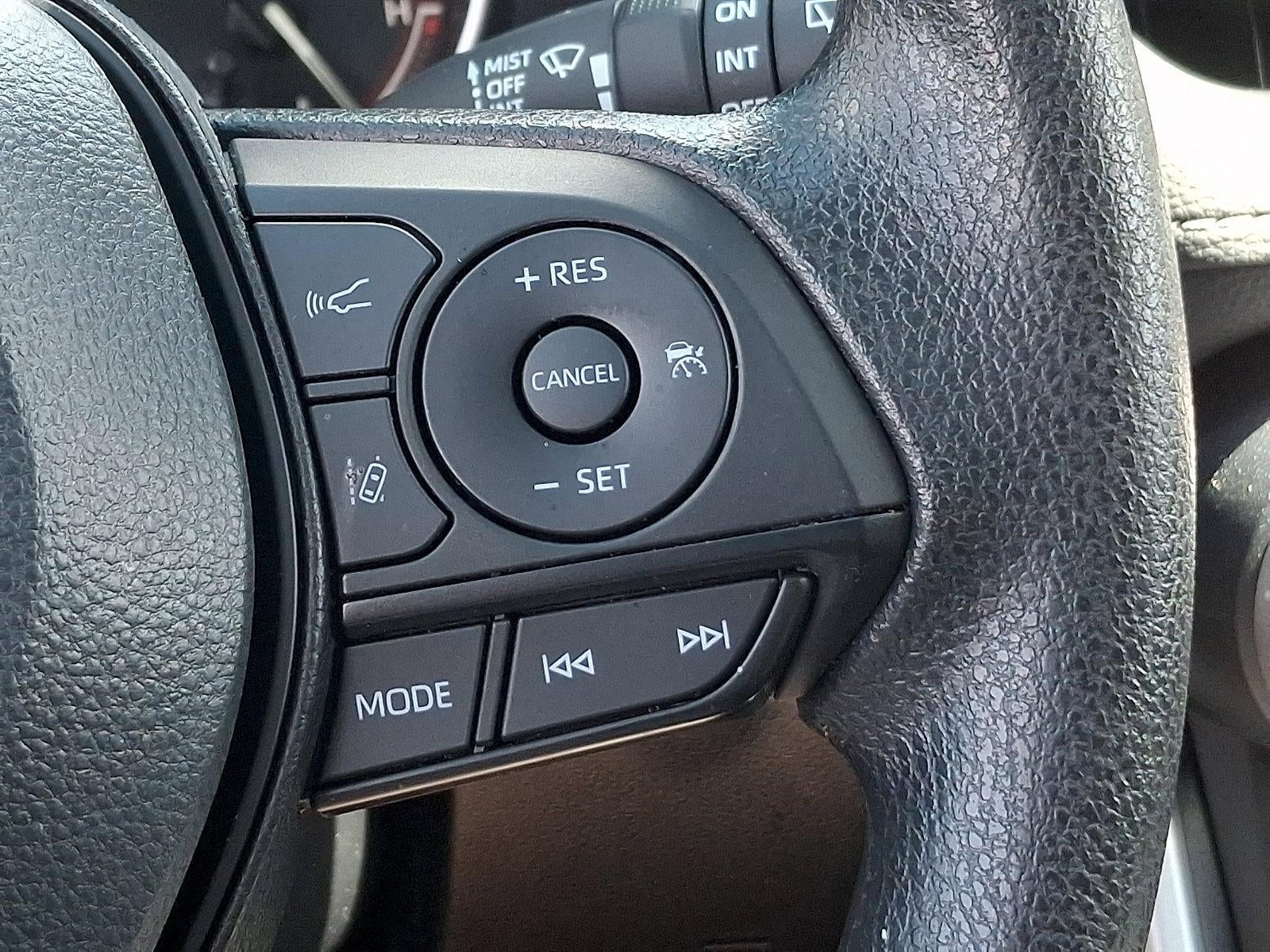 2025 Toyota RAV4 XLE AWD (Natl)