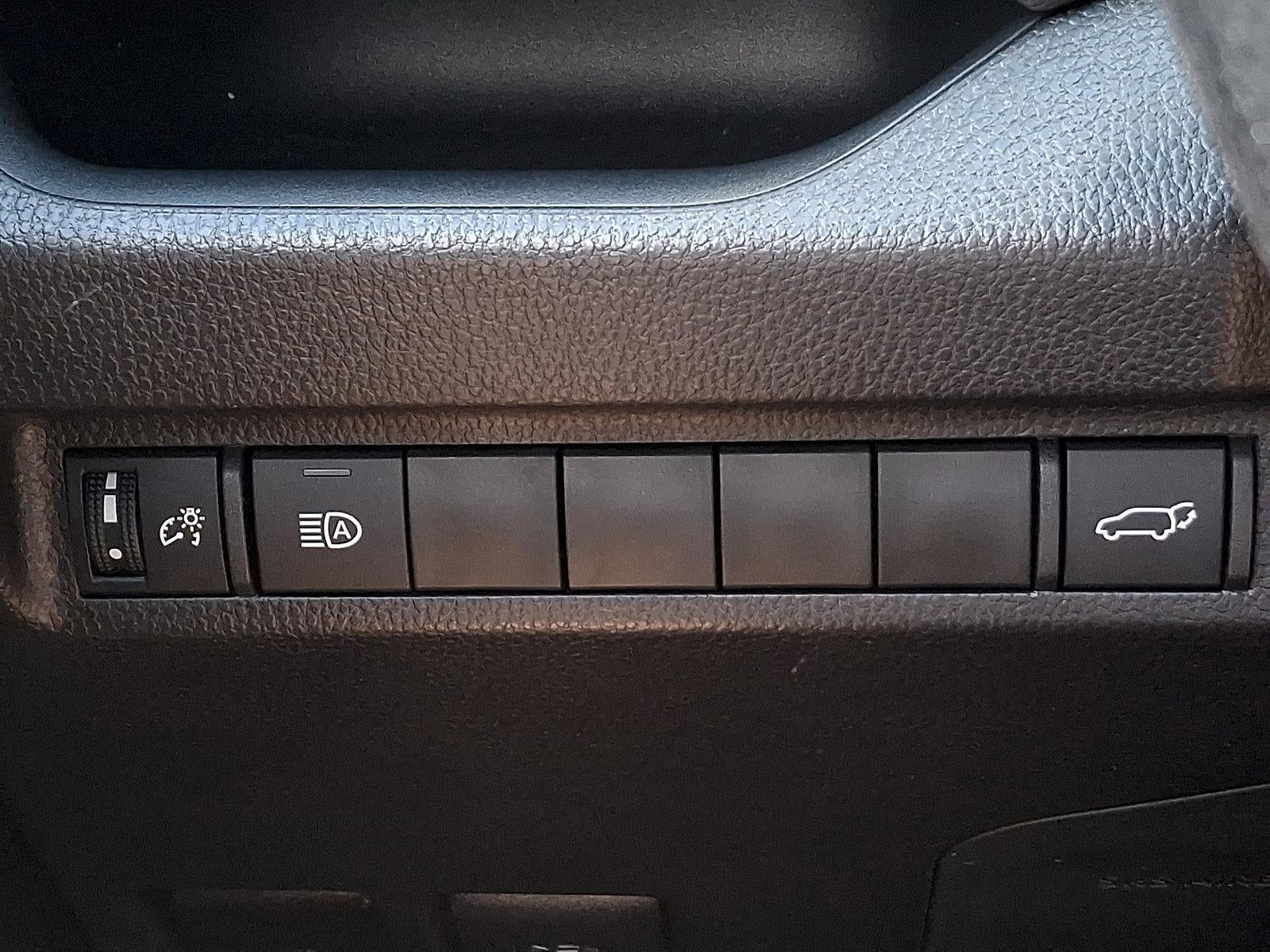 2025 Toyota RAV4 XLE AWD (Natl)