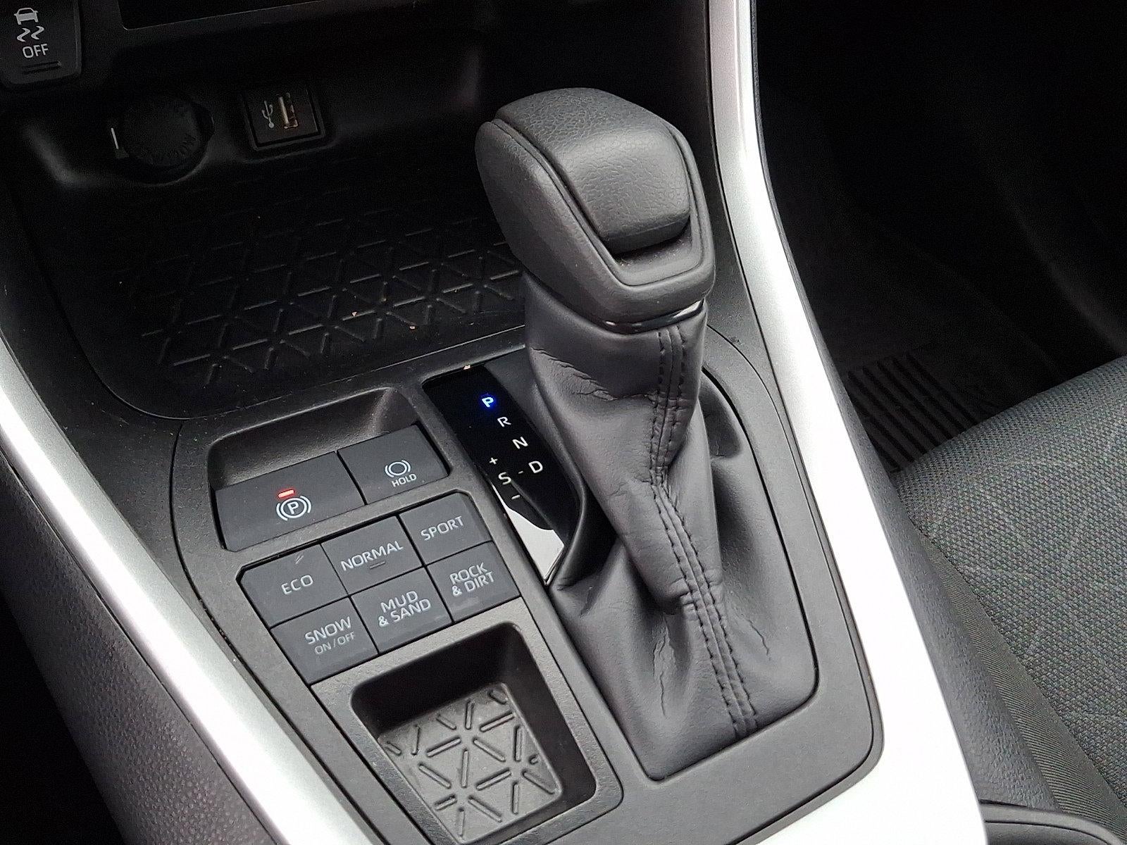 2025 Toyota RAV4 XLE AWD (Natl)