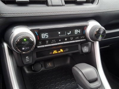 2025 Toyota RAV4 XLE AWD (Natl)