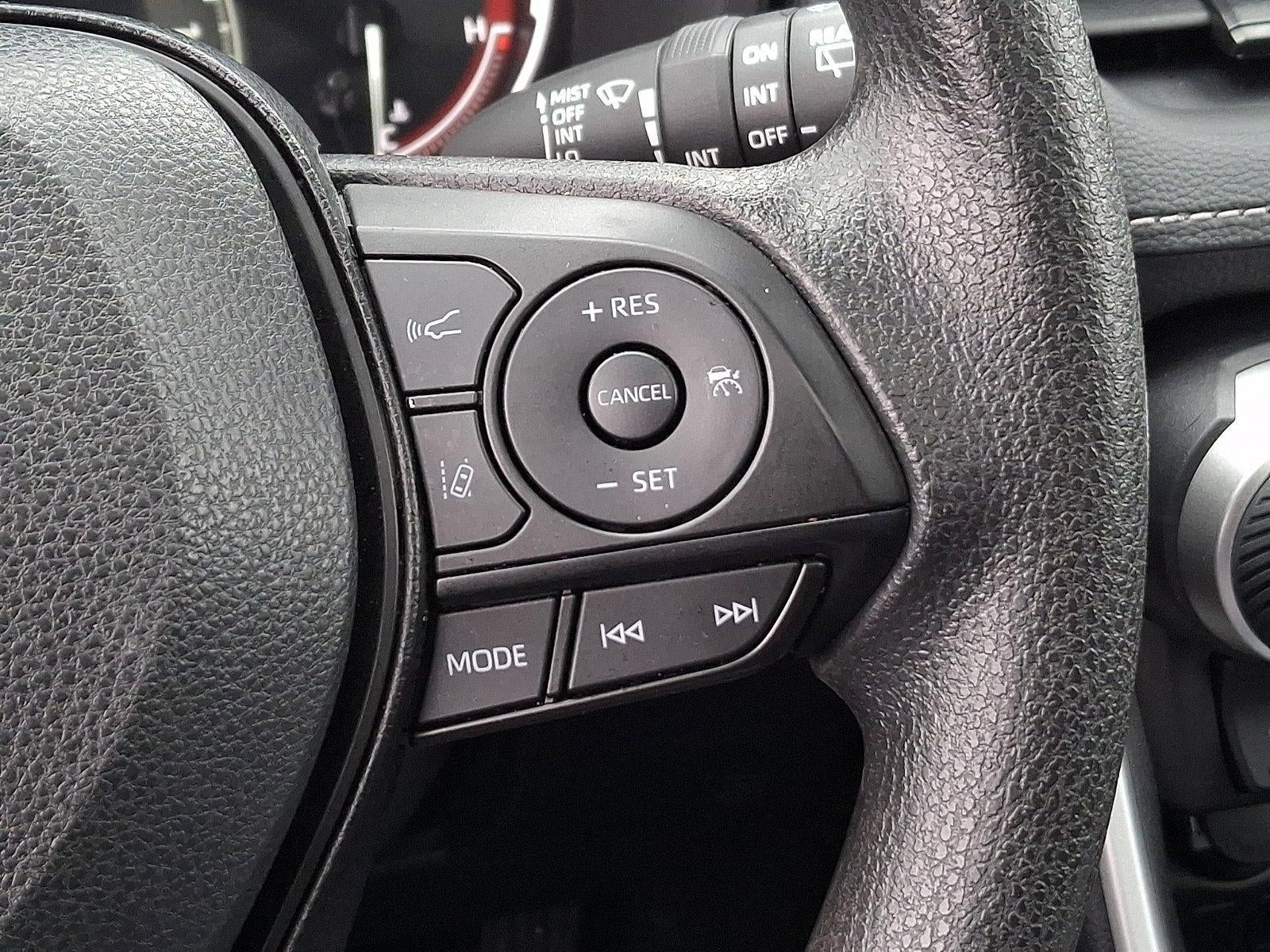 2025 Toyota RAV4 XLE AWD (Natl)