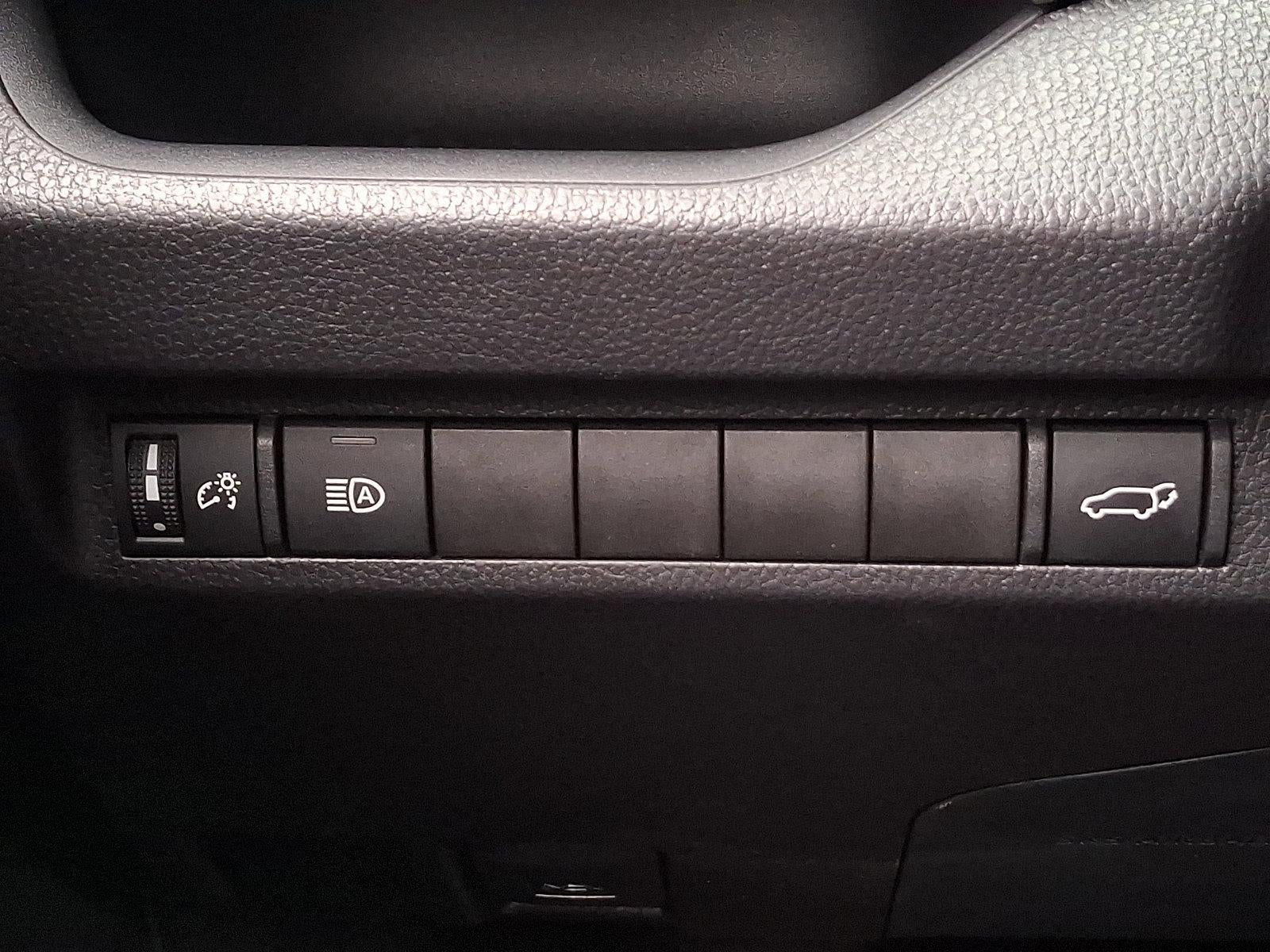 2025 Toyota RAV4 XLE AWD (Natl)