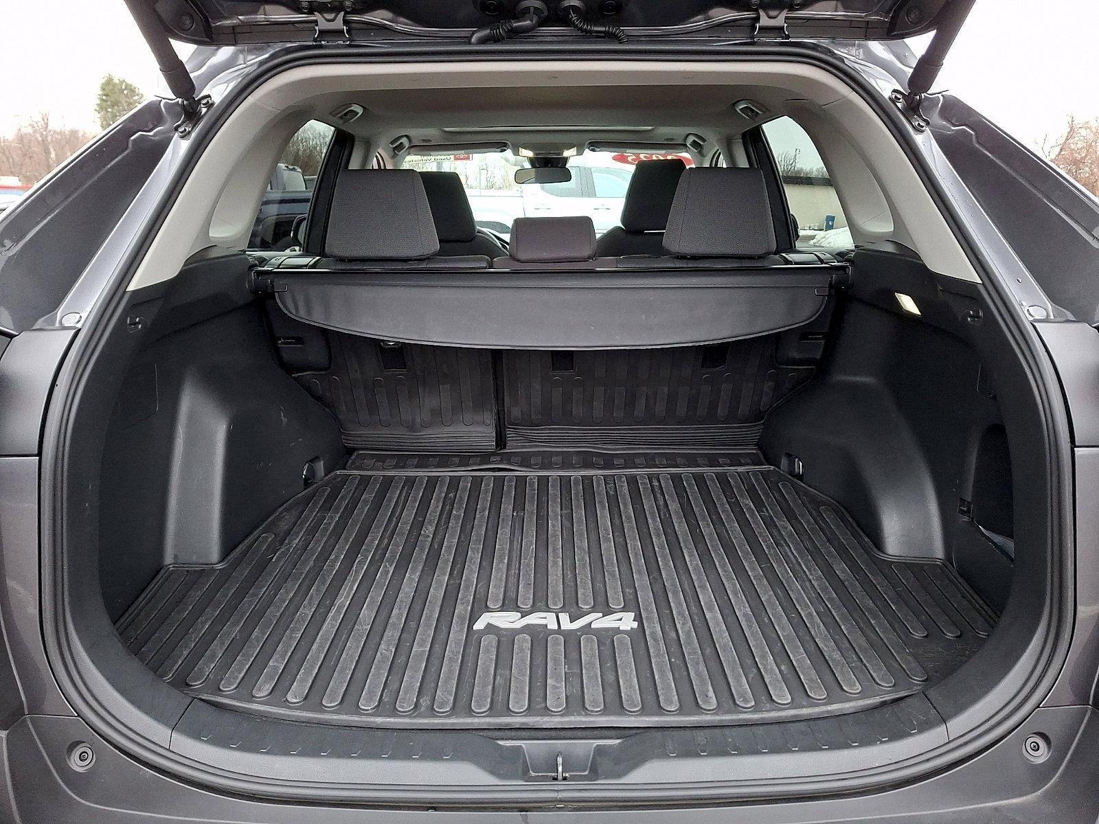 2025 Toyota RAV4 XLE AWD (Natl)