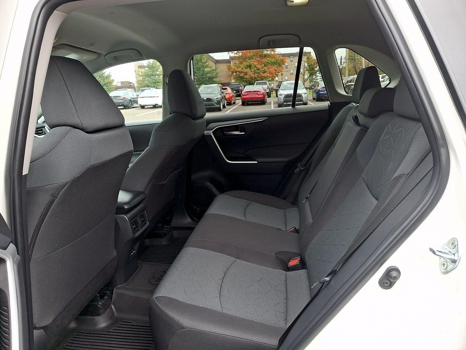2025 Toyota RAV4 XLE AWD (Natl)
