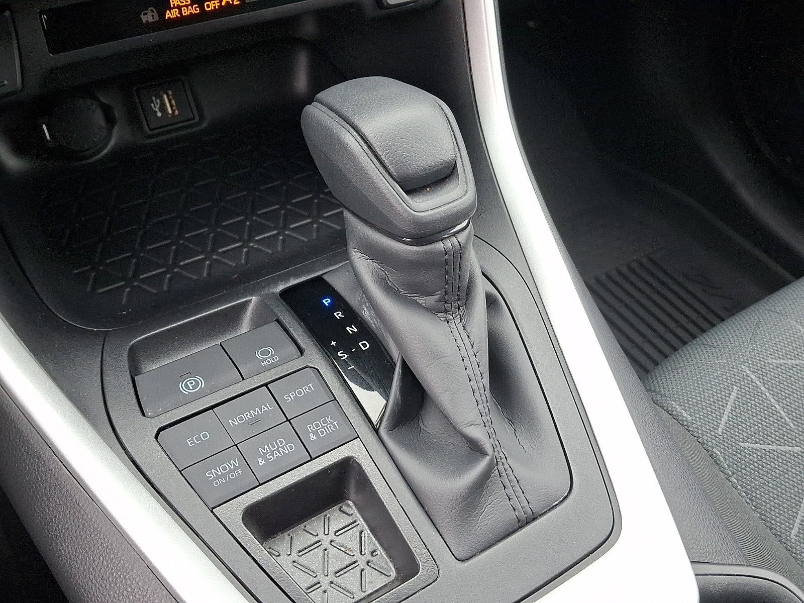 2025 Toyota RAV4 XLE AWD (Natl)