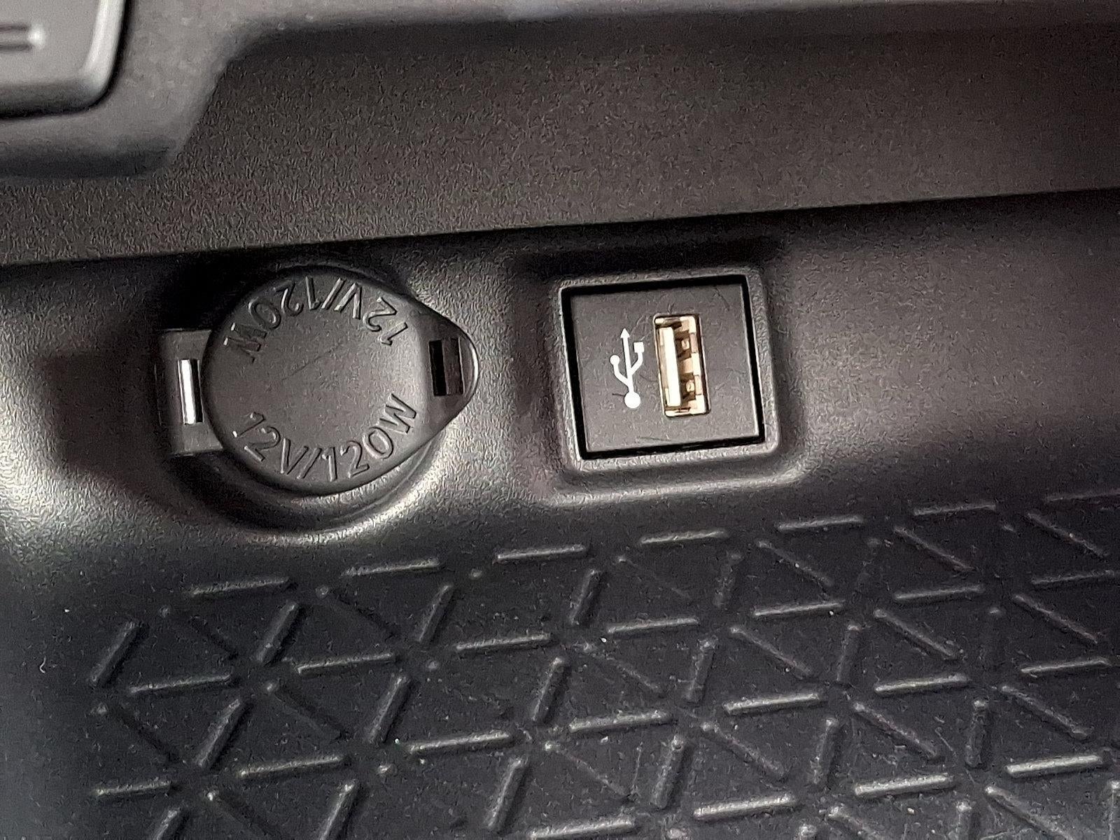 2025 Toyota RAV4 XLE AWD (Natl)