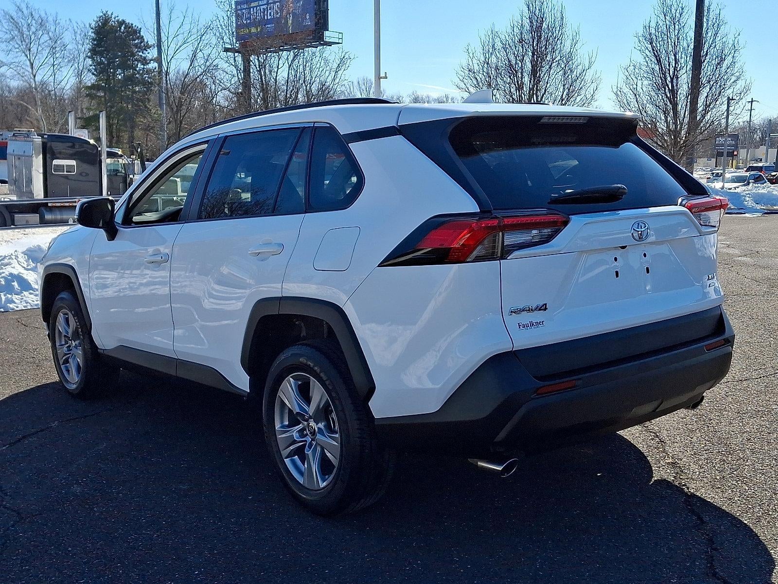 2022 Toyota RAV4 XLE AWD (Natl)