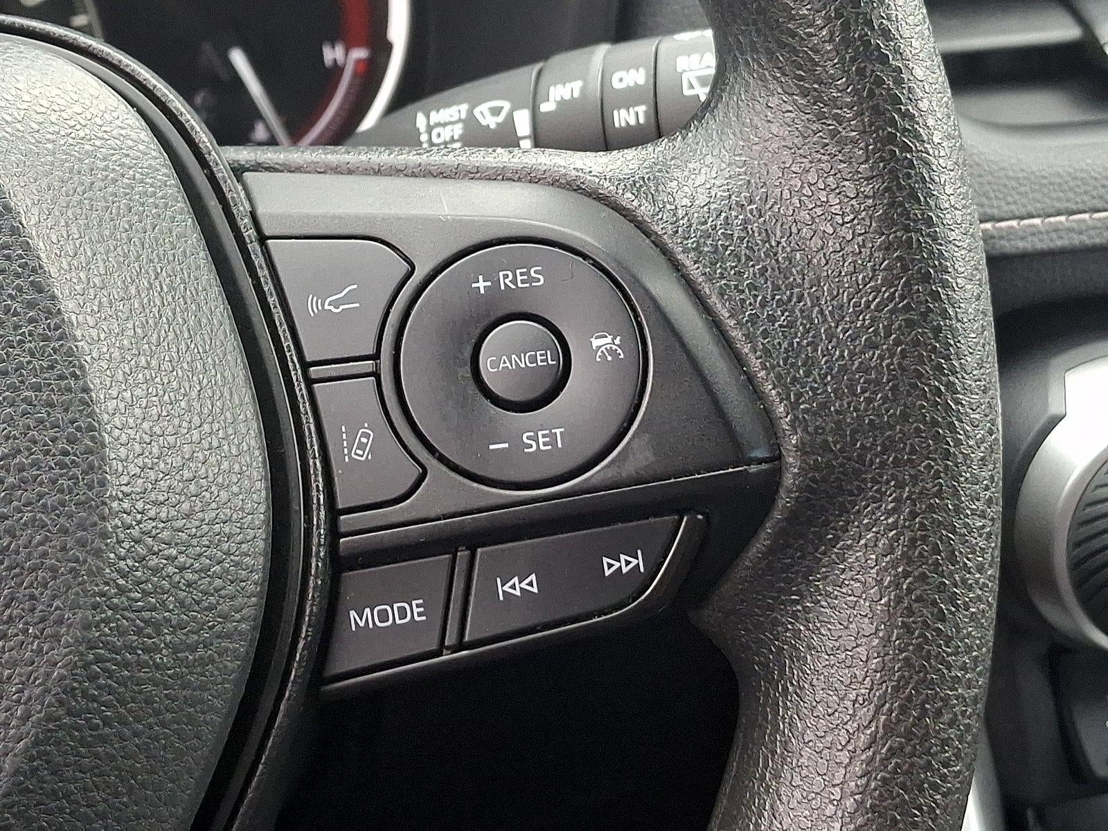 2025 Toyota RAV4 XLE AWD (Natl)