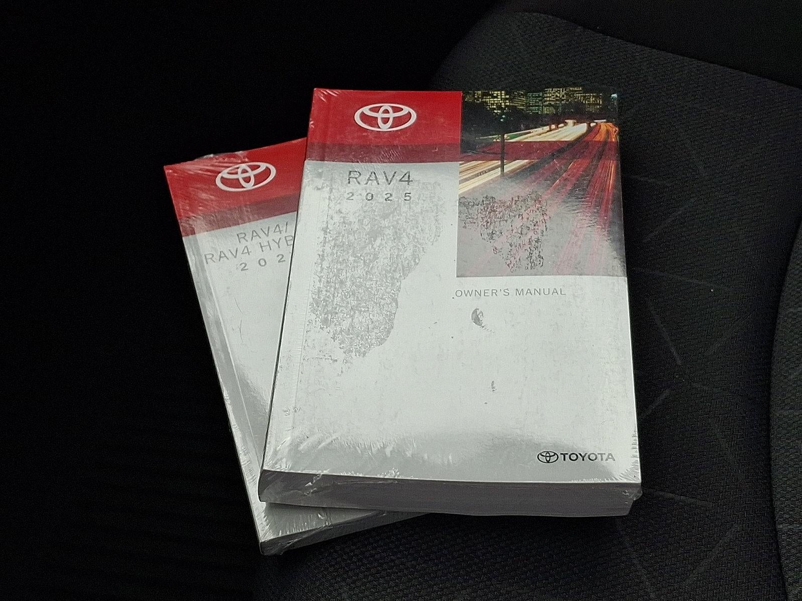2025 Toyota RAV4 XLE AWD (Natl)