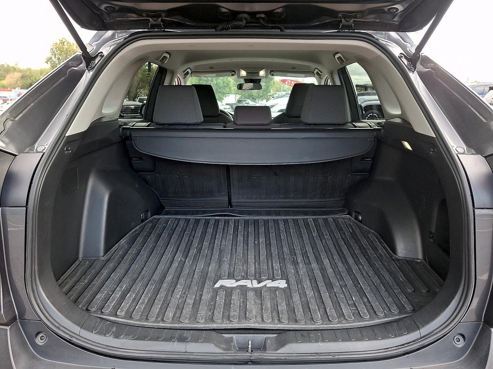 2025 Toyota RAV4 XLE AWD (Natl)