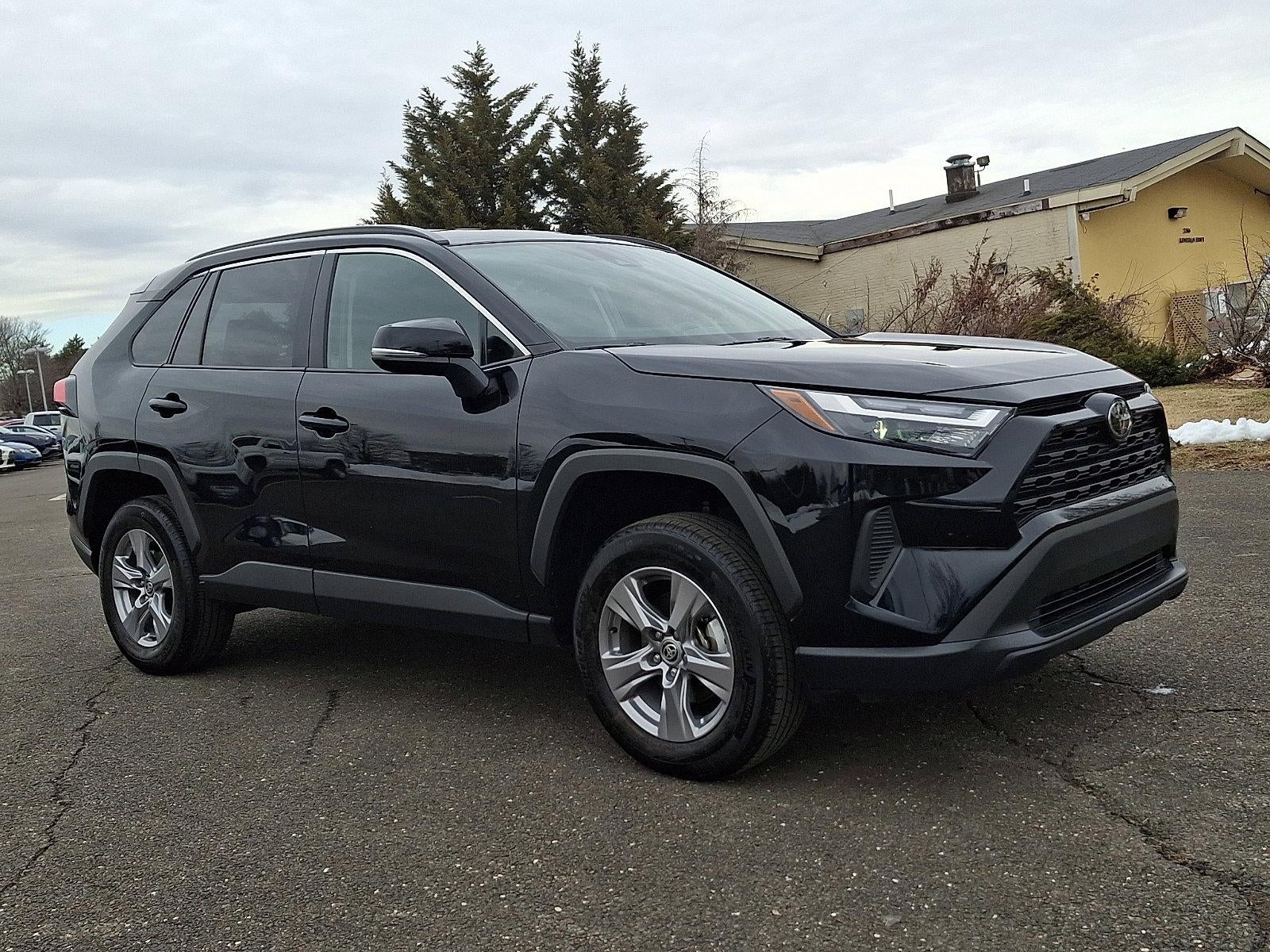 2025 Toyota RAV4 XLE AWD (Natl)