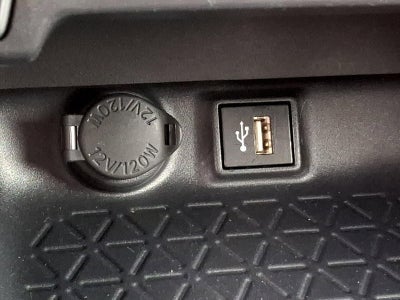 2025 Toyota RAV4 XLE AWD (Natl)