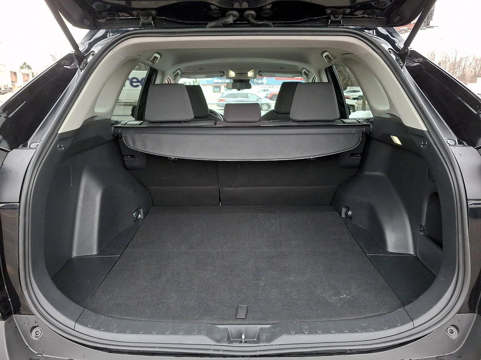 2025 Toyota RAV4 XLE AWD (Natl)