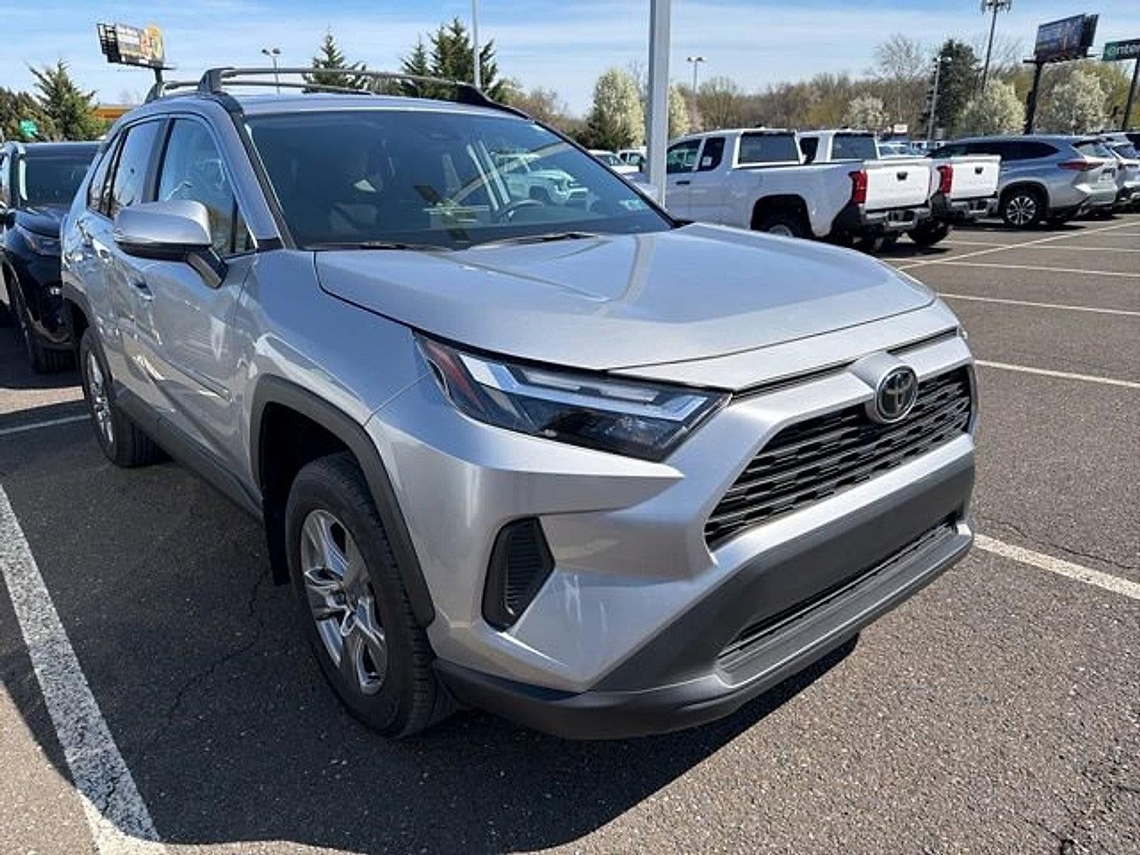 2025 Toyota RAV4 XLE AWD (Natl)