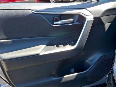 2025 Toyota RAV4 XLE AWD (Natl)