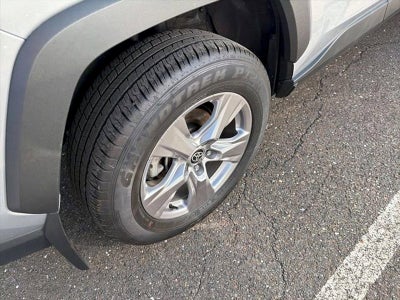 2025 Toyota RAV4 XLE AWD (Natl)