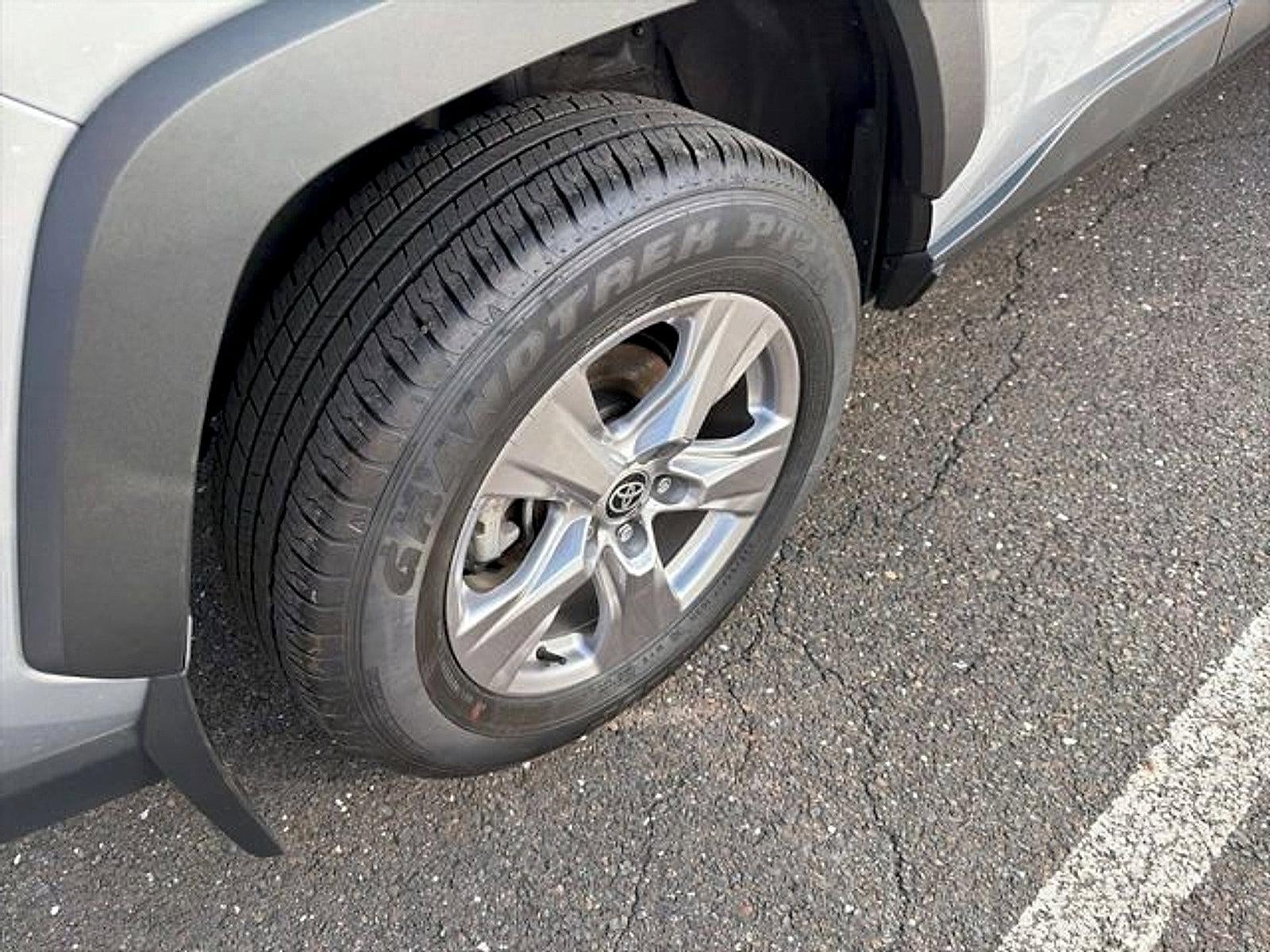 2025 Toyota RAV4 XLE AWD (Natl)