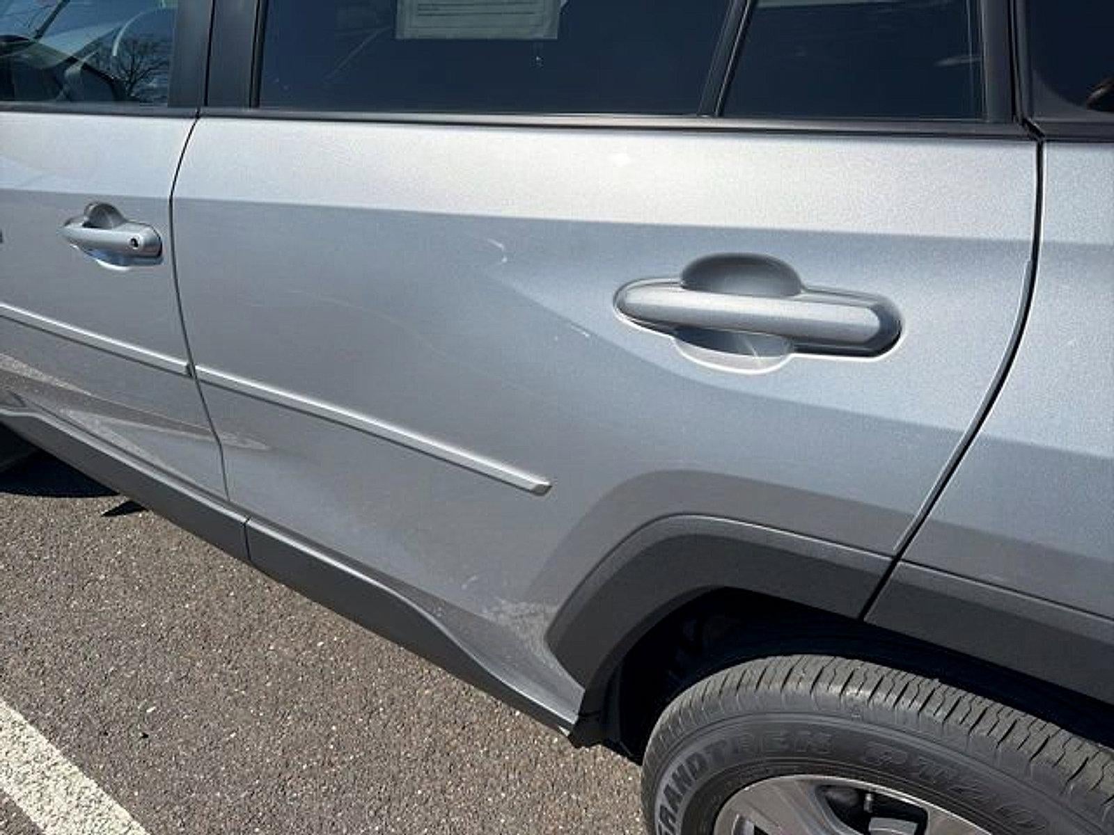 2025 Toyota RAV4 XLE AWD (Natl)