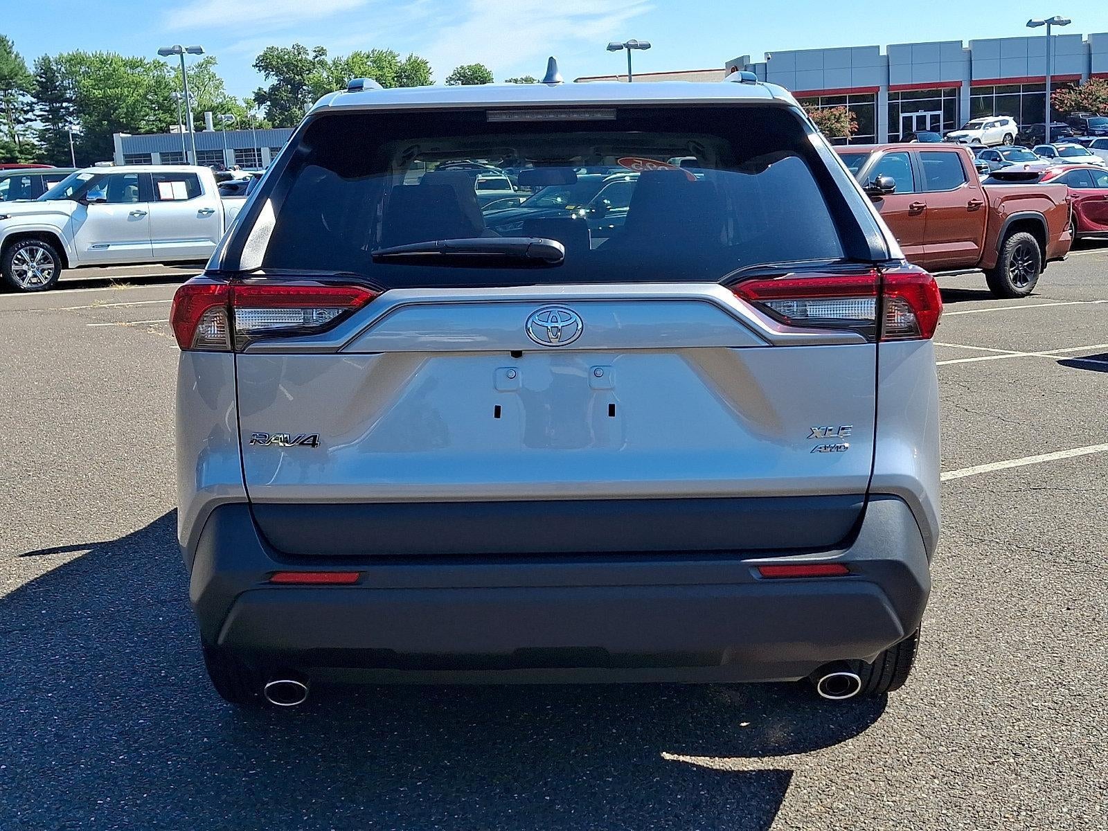 2025 Toyota RAV4 XLE AWD (Natl)