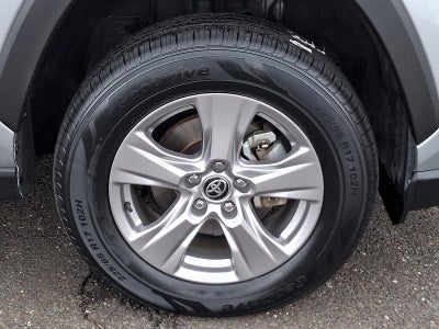 2025 Toyota RAV4 XLE AWD (Natl)