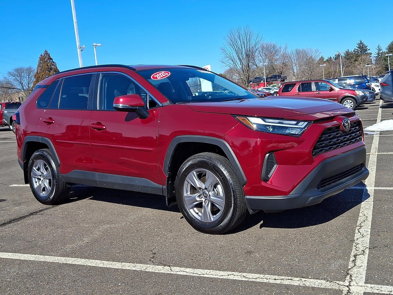 2025 Toyota RAV4 XLE AWD (Natl)