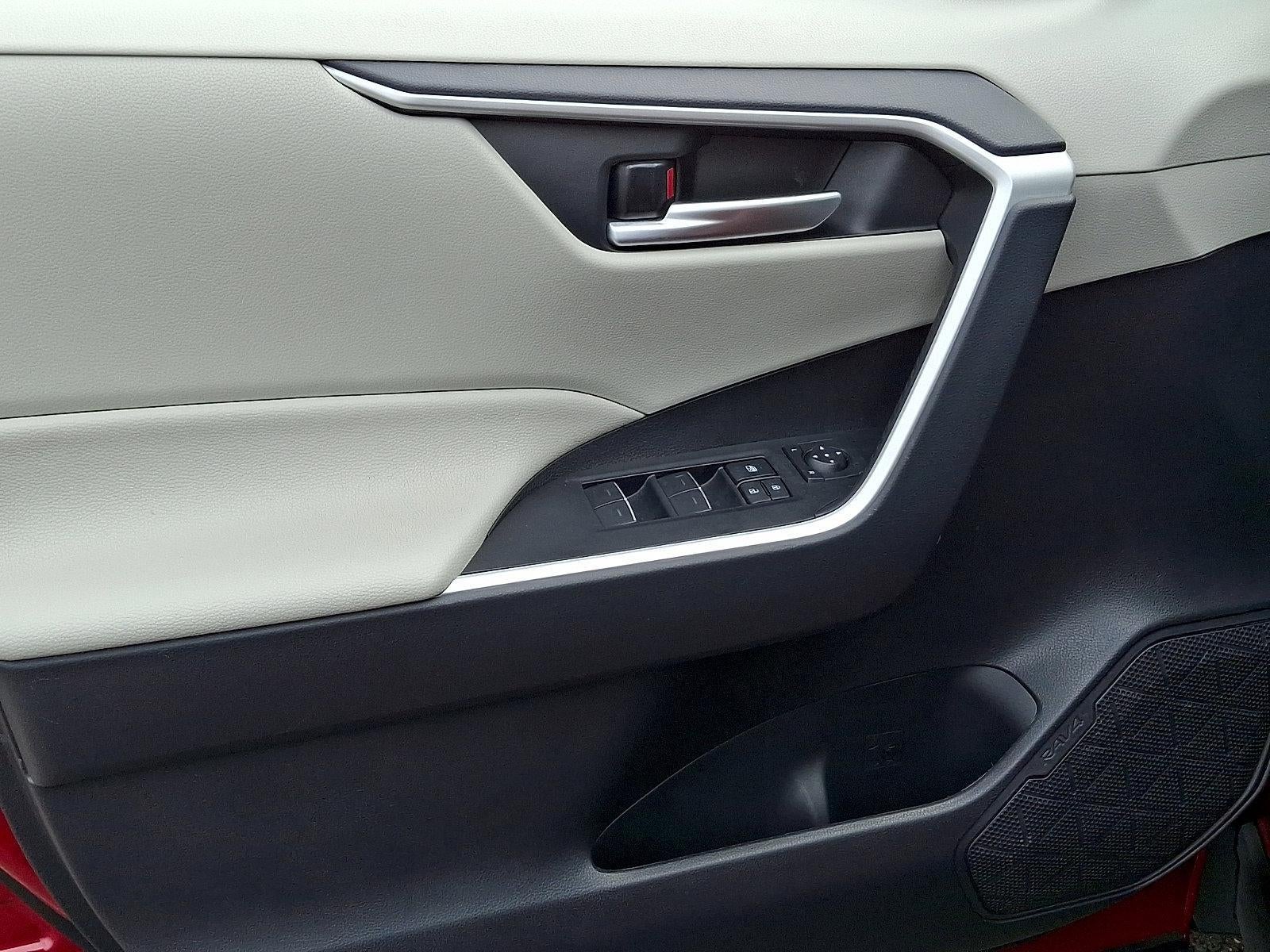 2025 Toyota RAV4 XLE AWD (Natl)