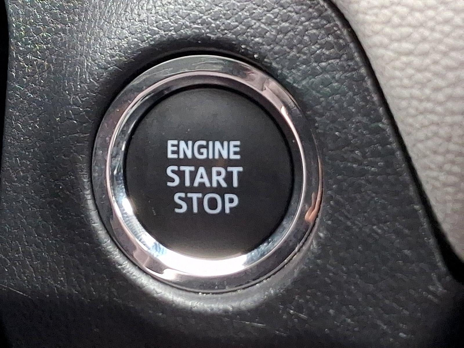 2025 Toyota RAV4 XLE AWD (Natl)