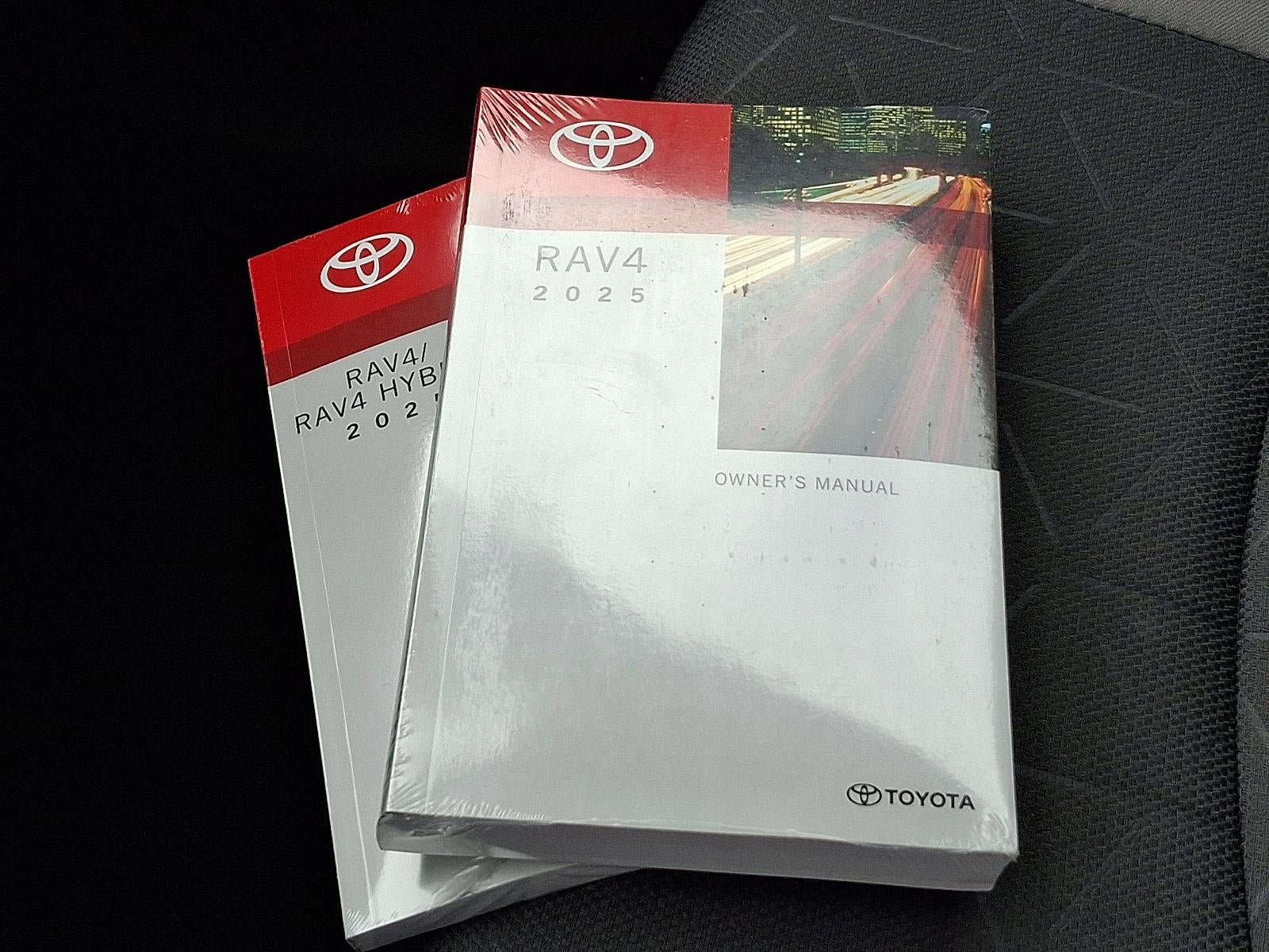 2025 Toyota RAV4 XLE AWD (Natl)