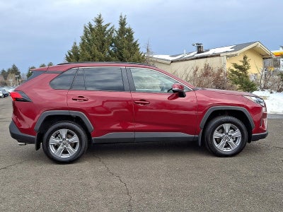 2025 Toyota RAV4 XLE AWD (Natl)