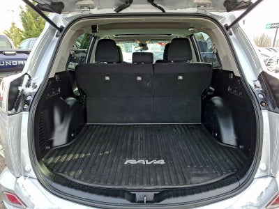 2018 Toyota RAV4 XLE AWD (Natl)