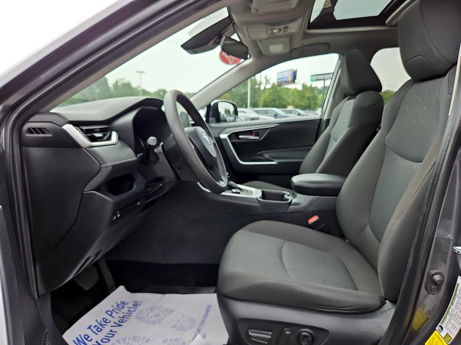 2025 Toyota RAV4 Hybrid XLE AWD (Natl)