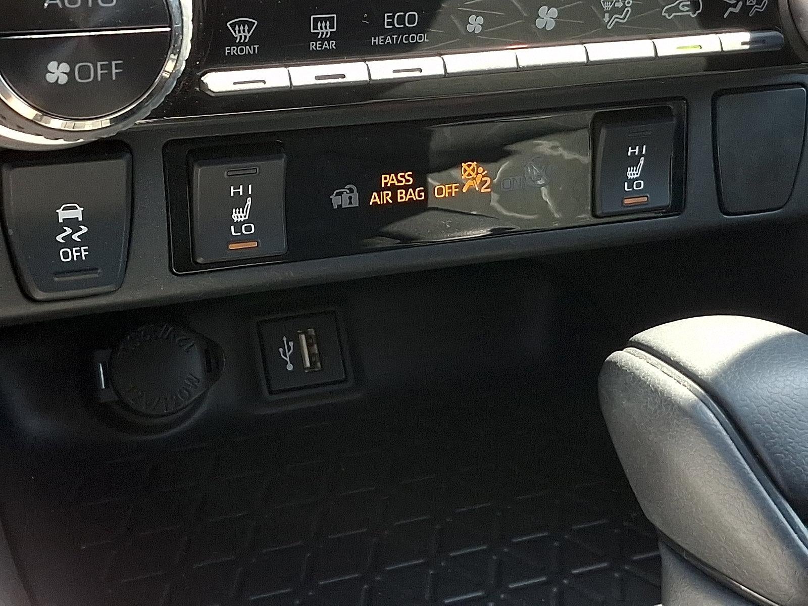 2024 Toyota RAV4 Hybrid XLE AWD (Natl)