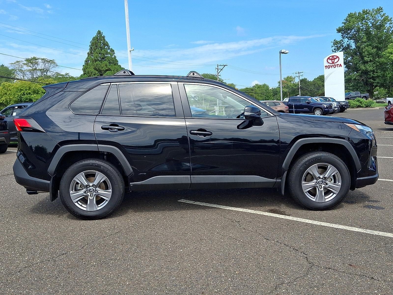 2024 Toyota RAV4 Hybrid XLE AWD (Natl)