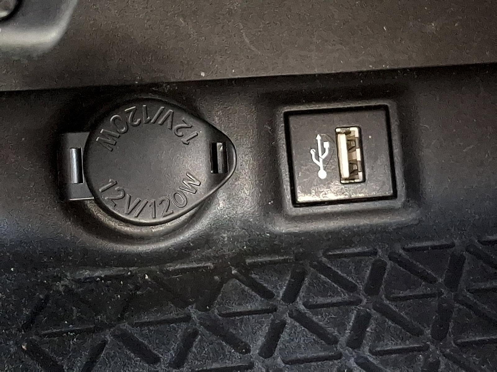 2024 Toyota RAV4 Hybrid XLE AWD (Natl)