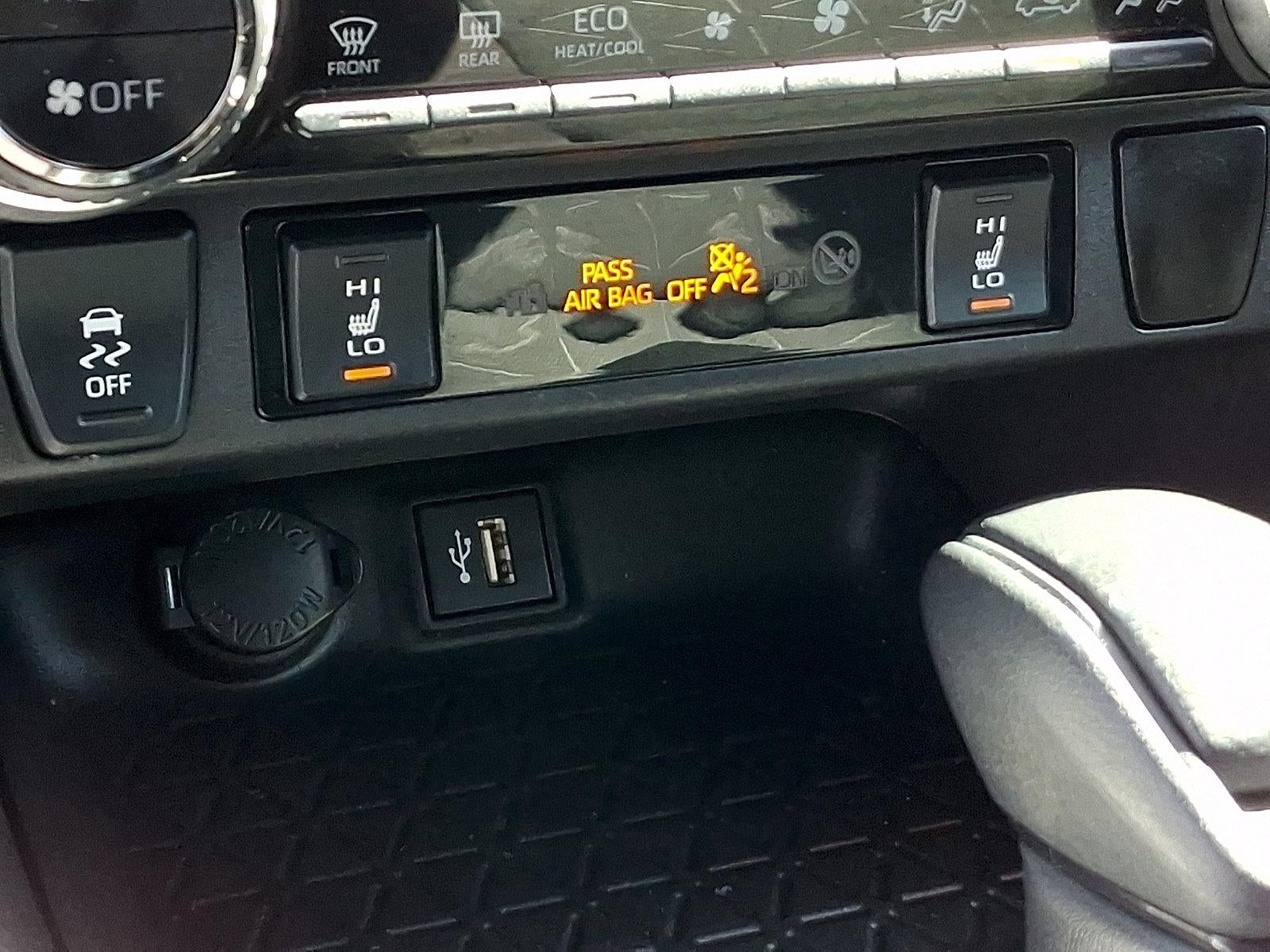 2024 Toyota RAV4 Hybrid XLE AWD (Natl)