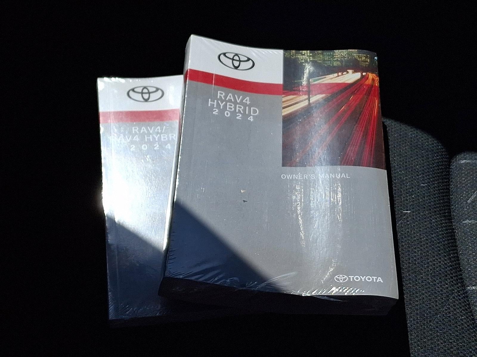 2024 Toyota RAV4 Hybrid XLE AWD (Natl)